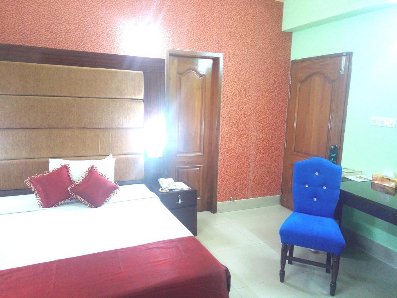 Hotel Lake View Plaza Daca Exterior foto